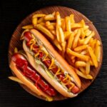 2 Hot-Dogs + Frites (Petite) + 1 Pepsi